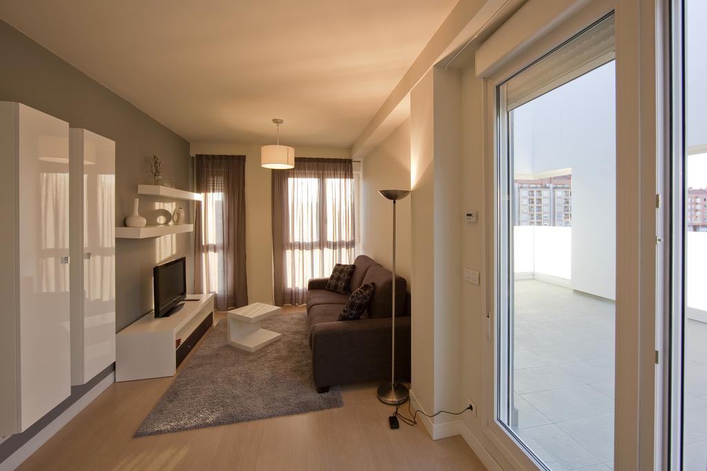 Apartamentos Irenaz Vitoria-Gasteiz Kültér fotó